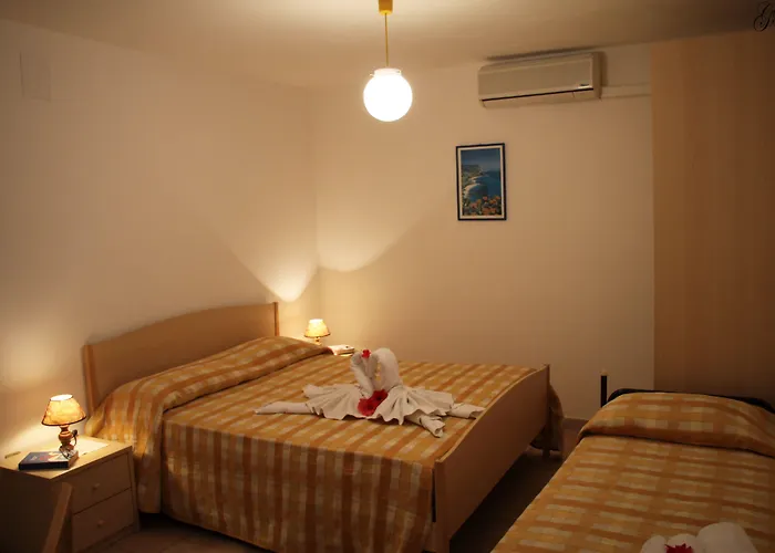 L'ancora Szálloda 3*