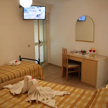 Hotel L'ancora Ex Incoronato Capo Vaticano