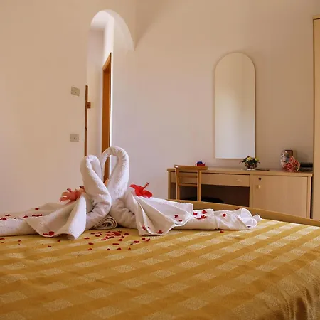 Otel L'ancora Capo Vaticano