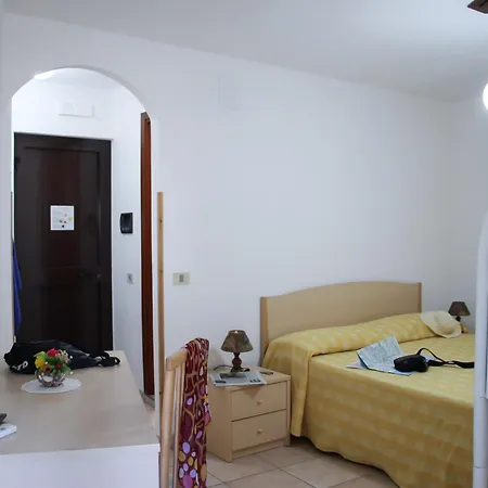 Otel L'ancora Capo Vaticano