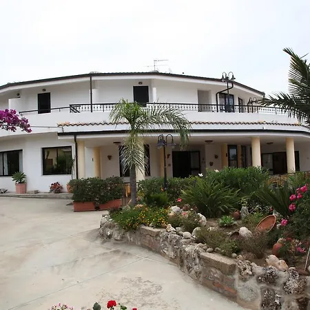 L'ancora Ex Incoronato Hotel